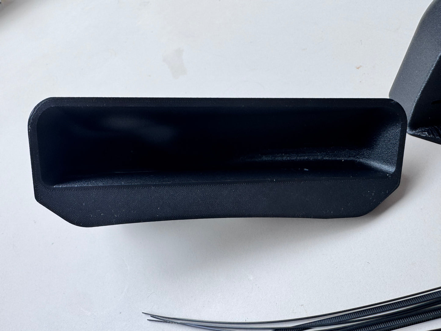 BMW F8x Brake duct scoop