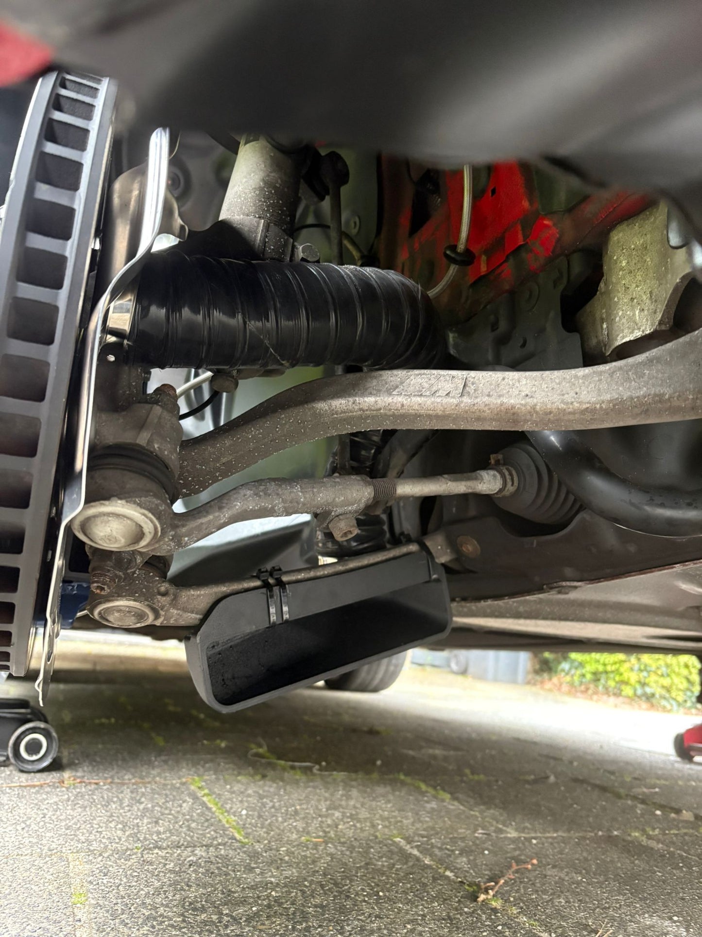 BMW F8x Brake duct scoop